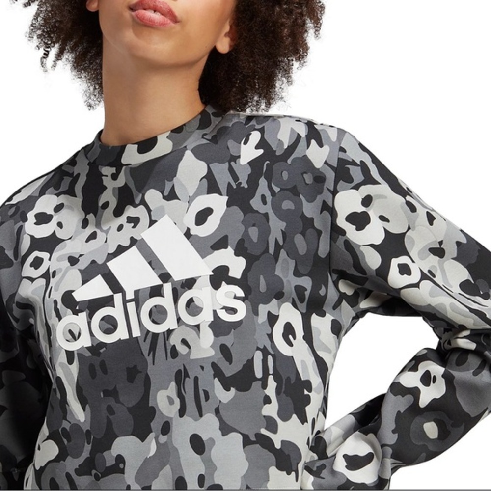 Adidas Sweatshirt Womens Small Black White Camo All Over Print Cropped Pullover - Picture 2 of 10